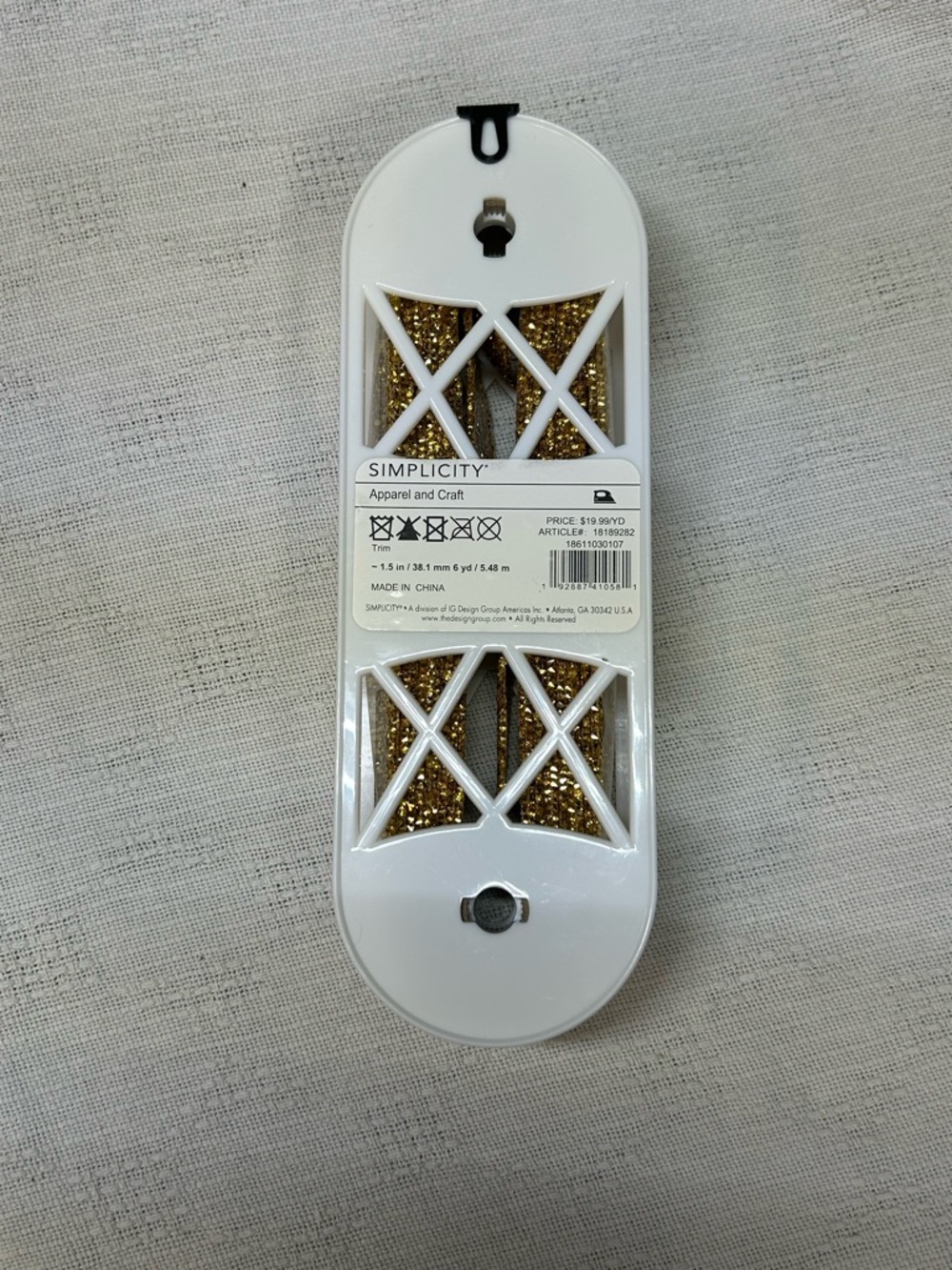 Simplicity Apparel and Craft trim 1.5-inch wide, gold-colored decorative Ribbon